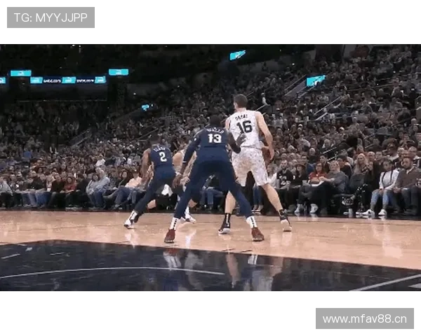 巅峰时期加索尔与姚明的对决与传奇篮球生涯回顾